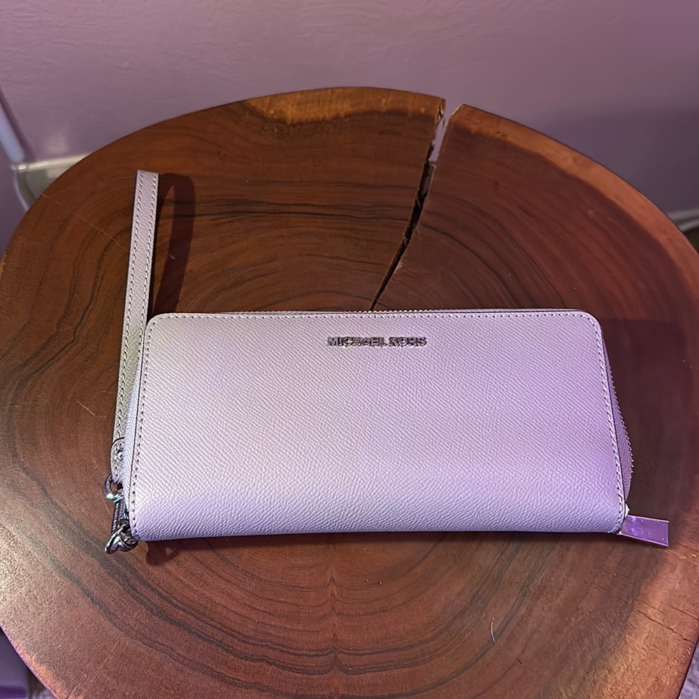 Michael Kors Wallet - gray